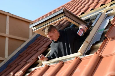 Pose de fenêtres de toit Velux au Guerno